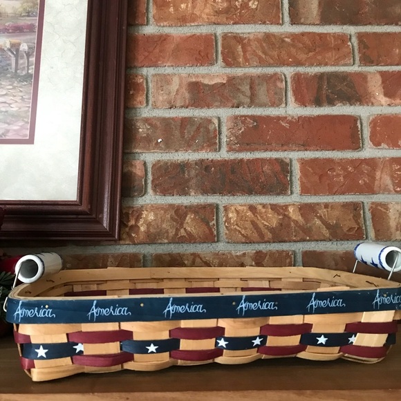 Rare Vintage Patriotic America Hand Woven Basket - Picture 1 of 9